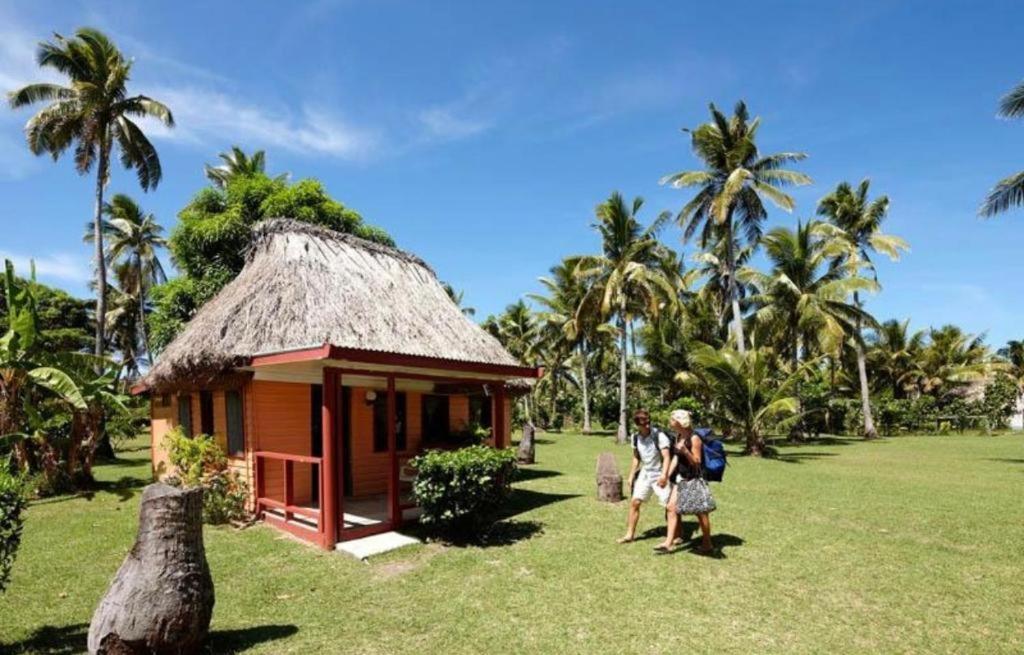 Nabua Lodge Naisisili المظهر الخارجي الصورة